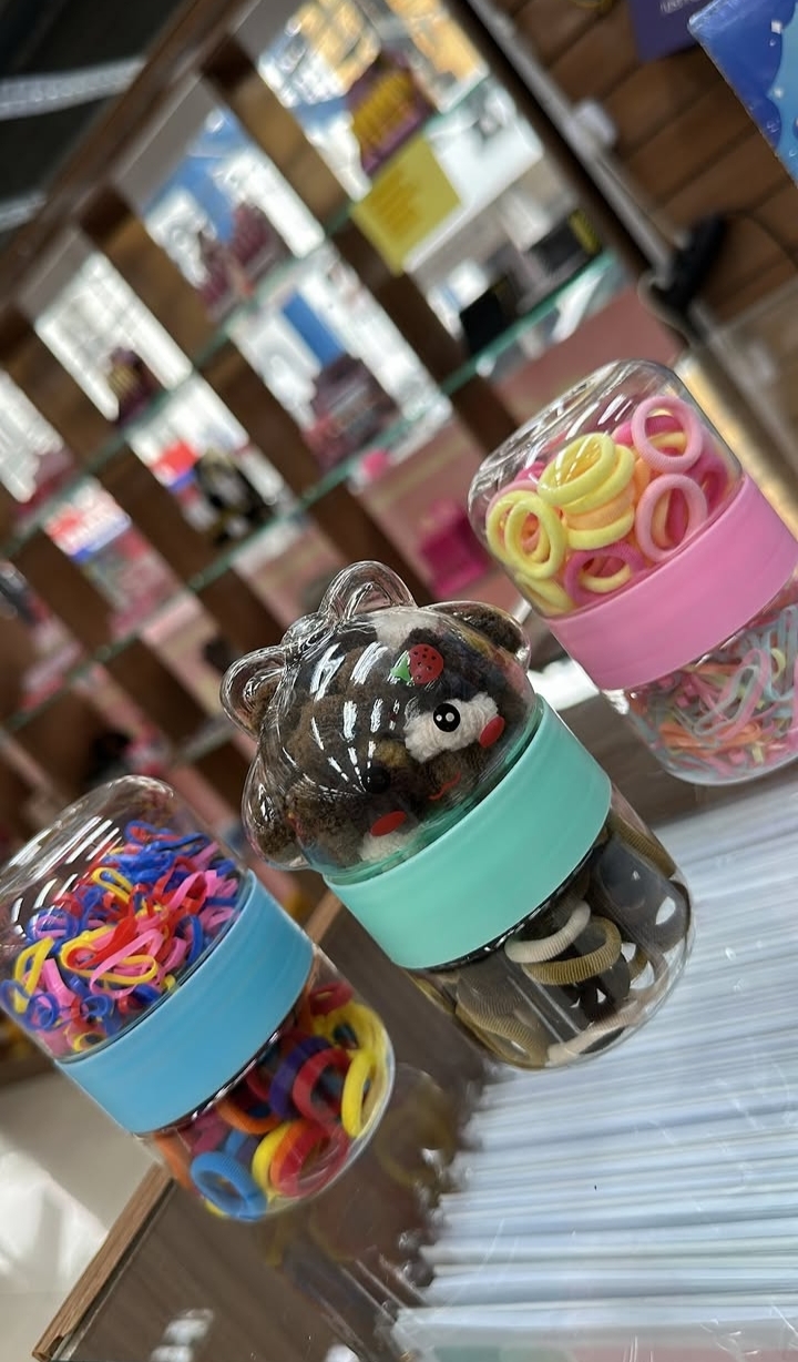 Potes de elásticos
